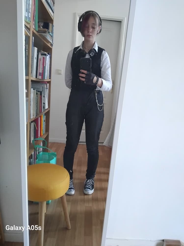 OC Lucia Woods - Photo 10