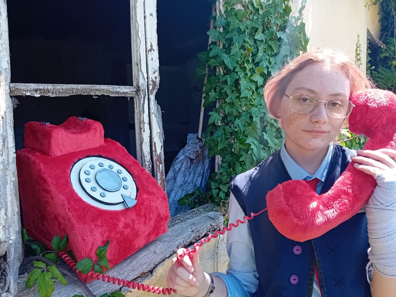 Phone guy - Photo 26