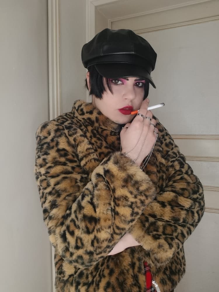 Nana Osaki - Photo 5