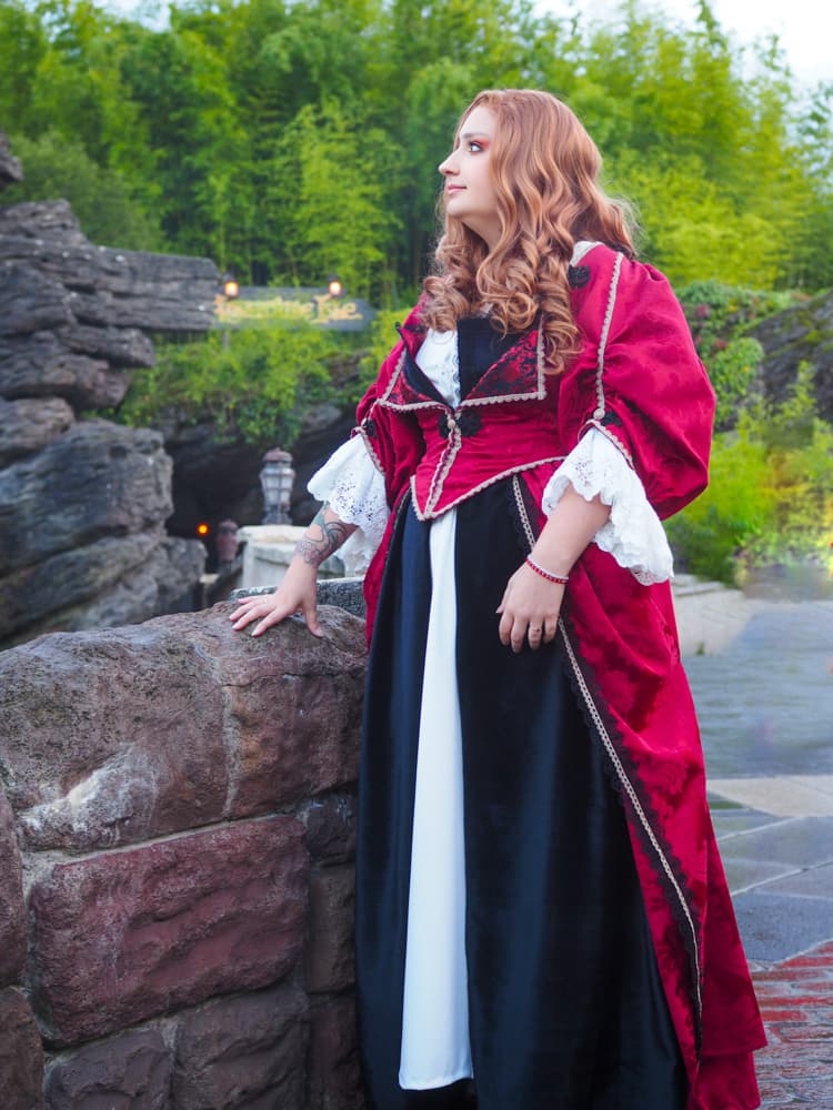 Elisabeth Swann - Photo 24