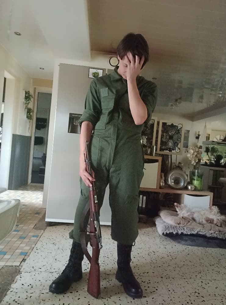 PhotoShot Levi 1 - Photo 1