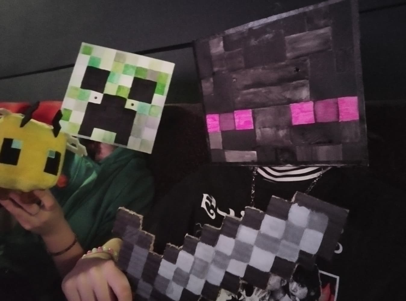 💜👁️ & 💚💥 - Photo 2