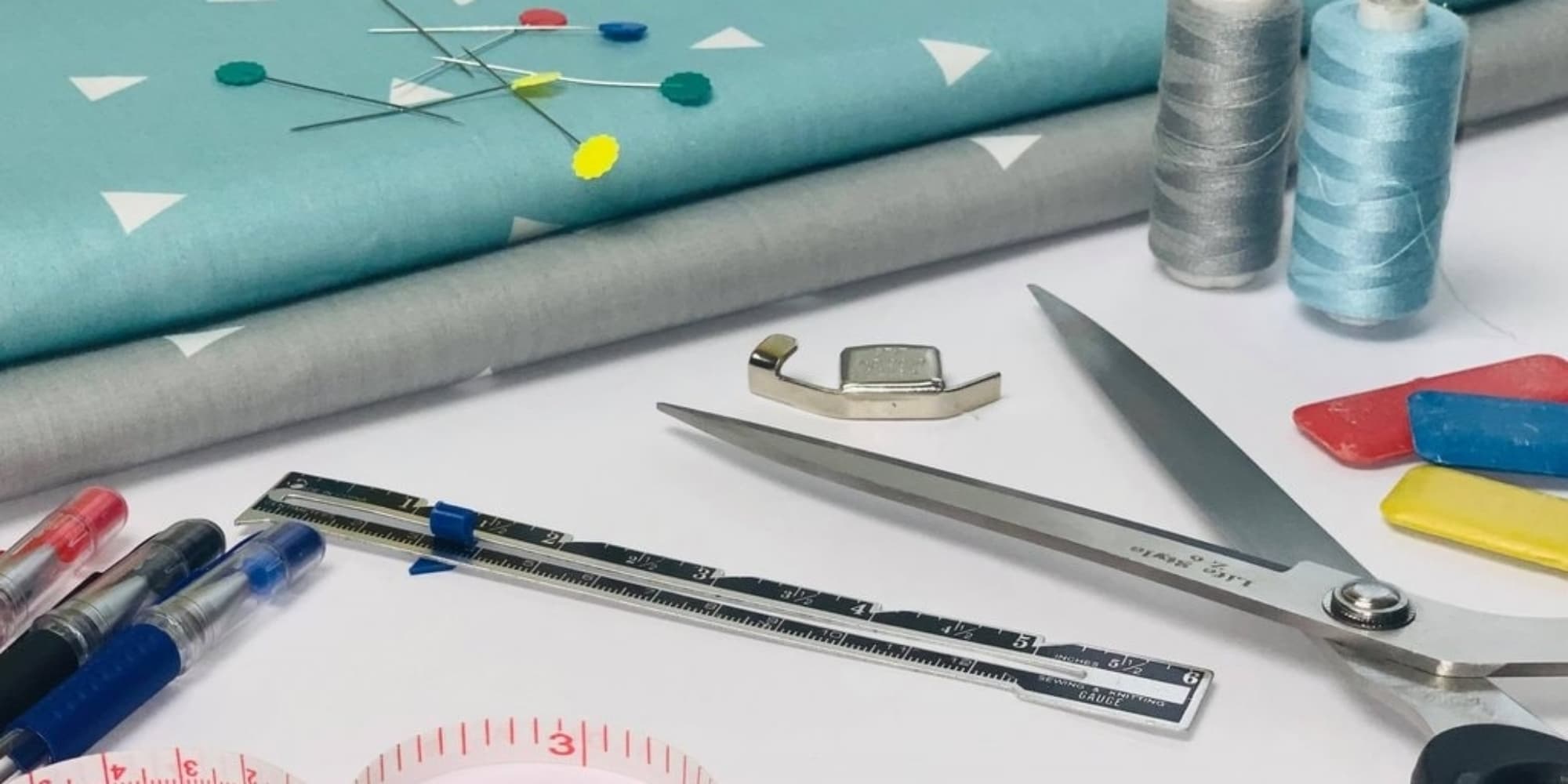 With what to trace on the fabric?