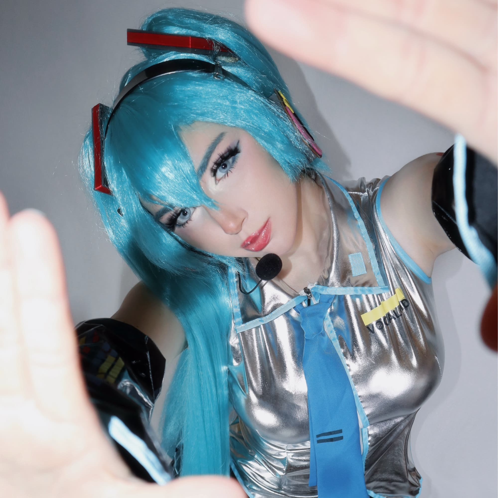 Miku - Vocaloid cosplay photoshoot cover
