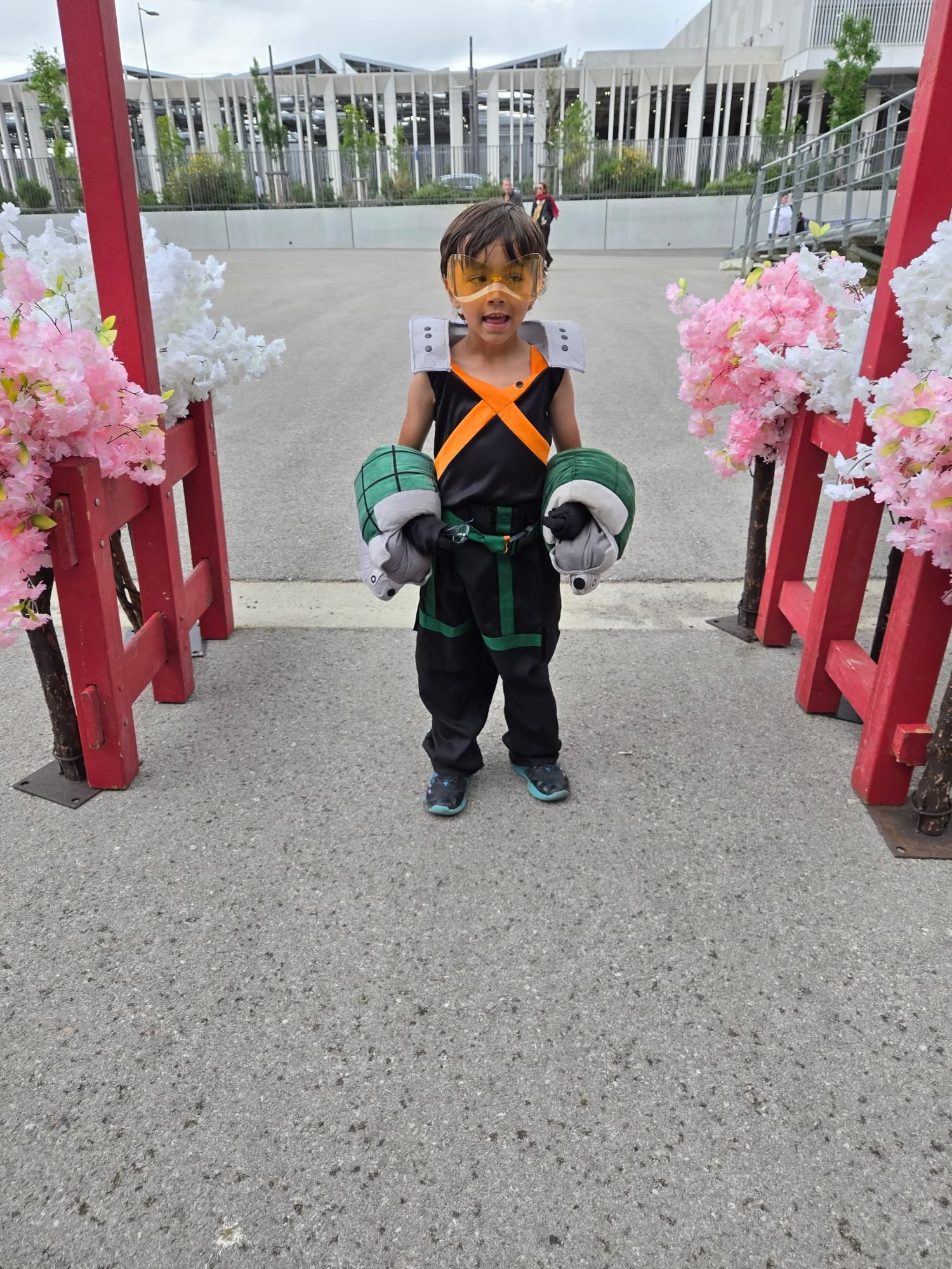 Hawks et mini bakugo - Photo 35