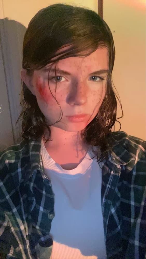 Ellie williams - Photo 2