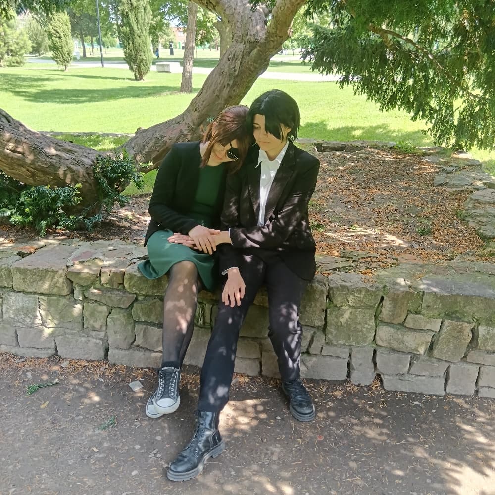 Levihan - Attack on Titan cosplay photoshoot cover