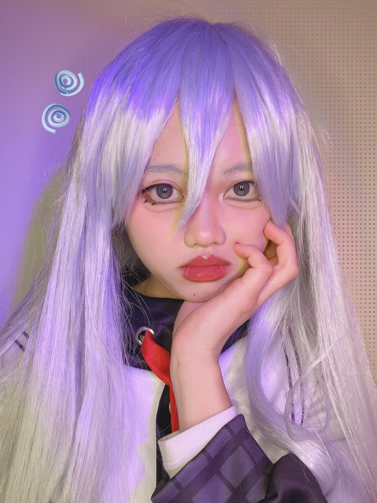 Kanade Yoisaki - Photo 1