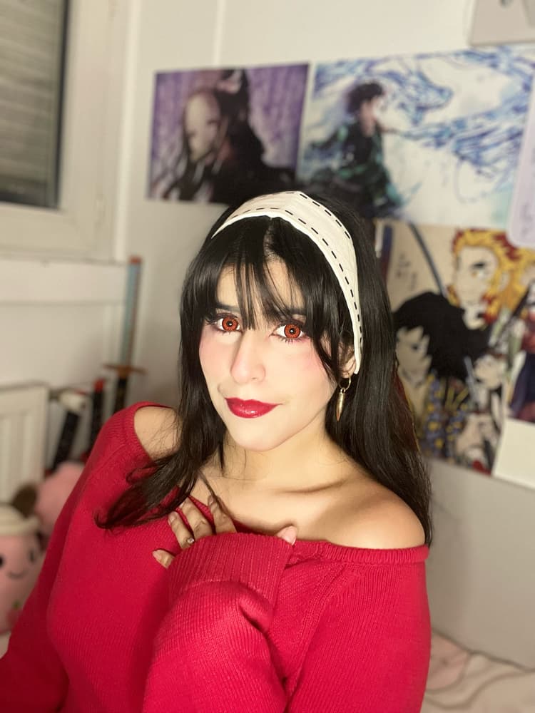 Yor Forger - Photo 52