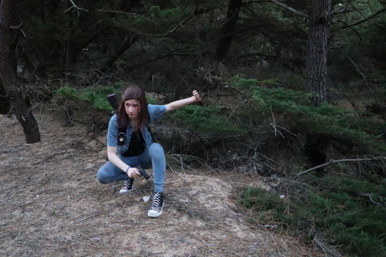 Ellie TLOU2 forest - Photo 21