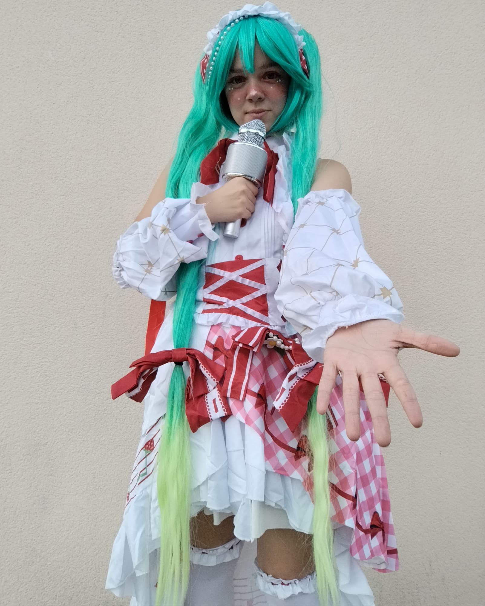 Strawberry Miku 🍓💚 - Photo 10