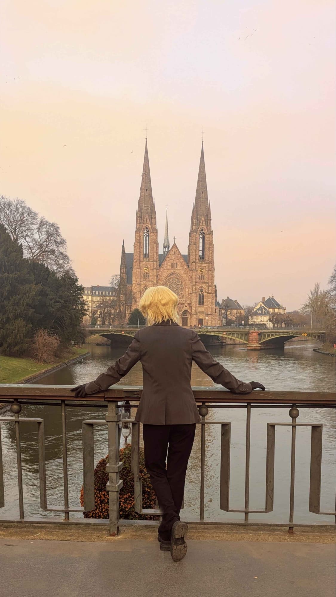 William James Moriar - Photo 2