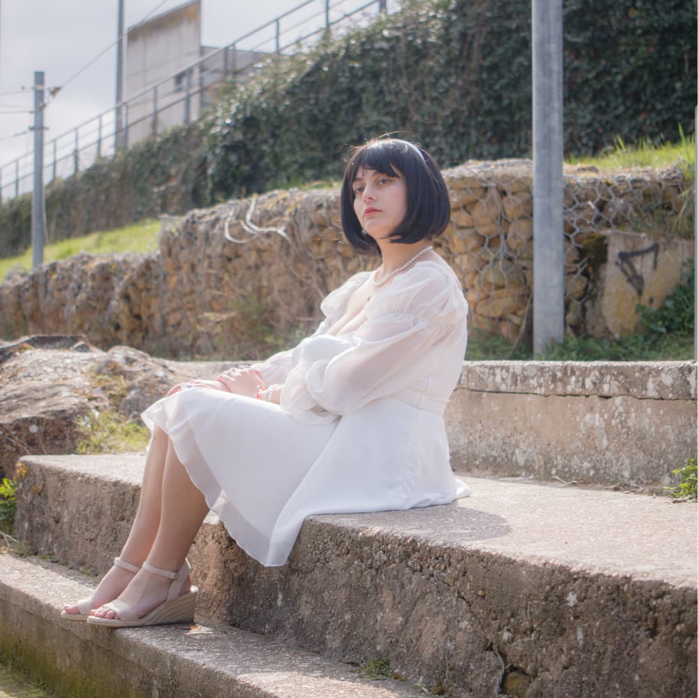 Sua - Alien Stage cosplay photoshoot cover