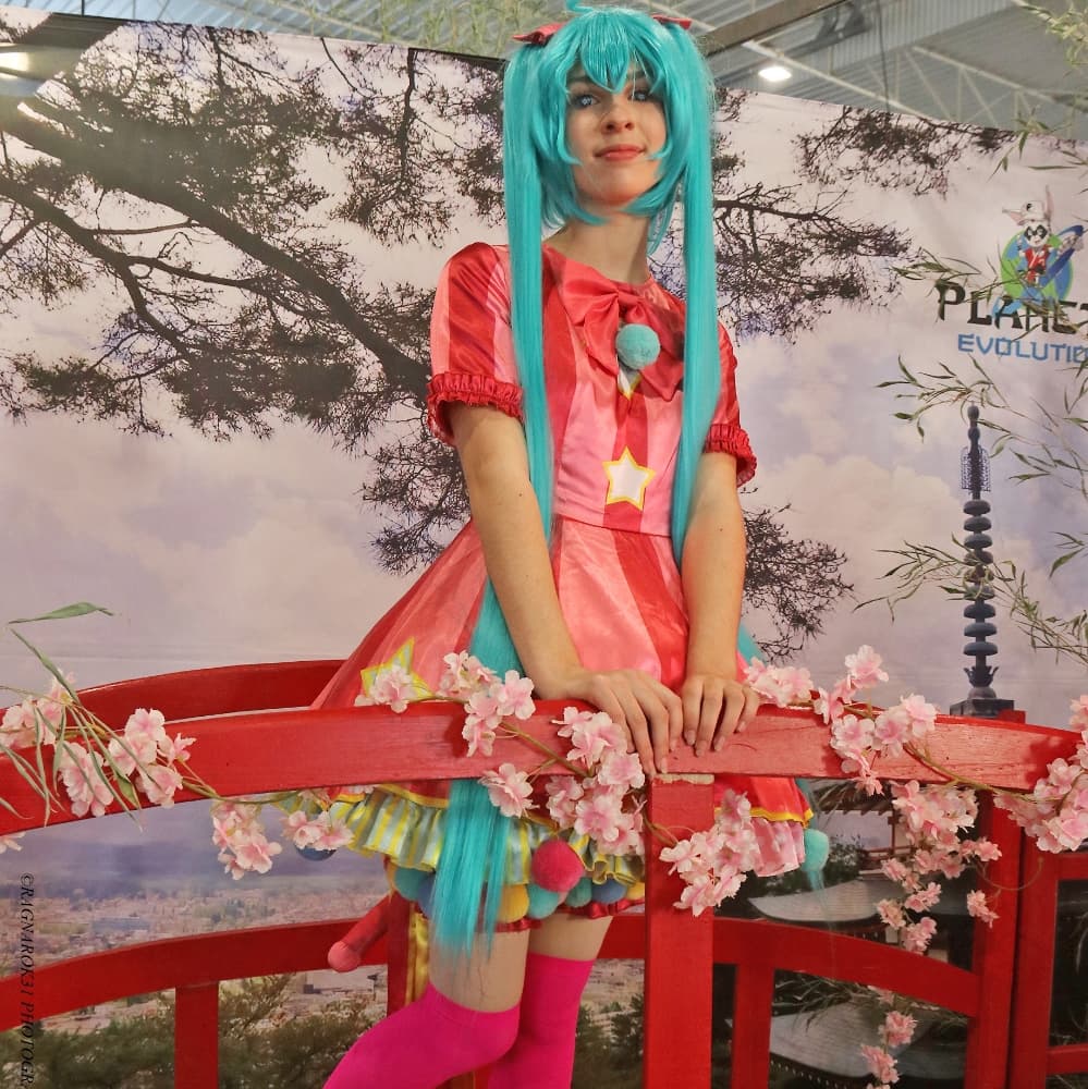 Miku wxs - Vocaloid cosplay photoshoot cover