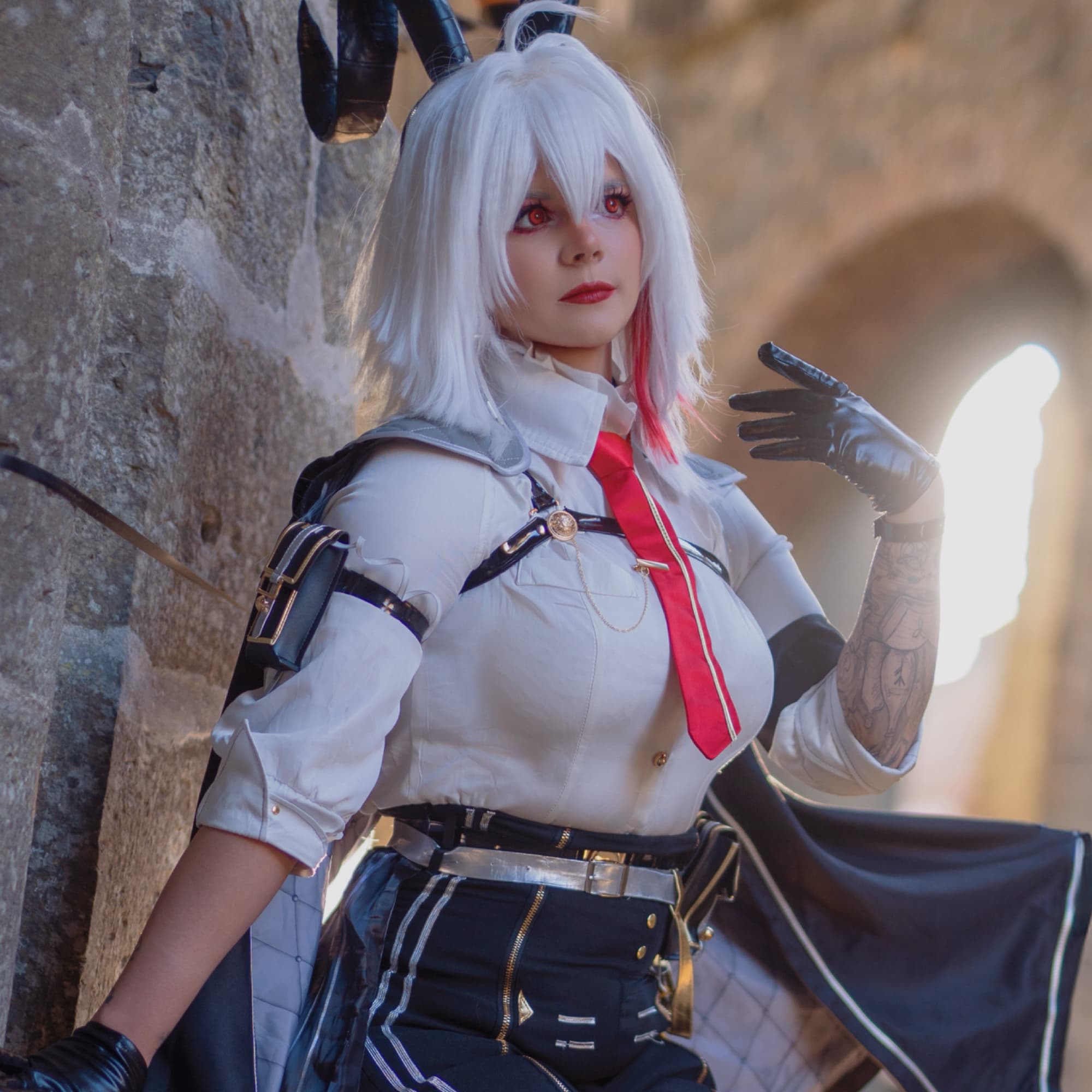 Zani - Wuthering Waves cosplay photoshoot cover