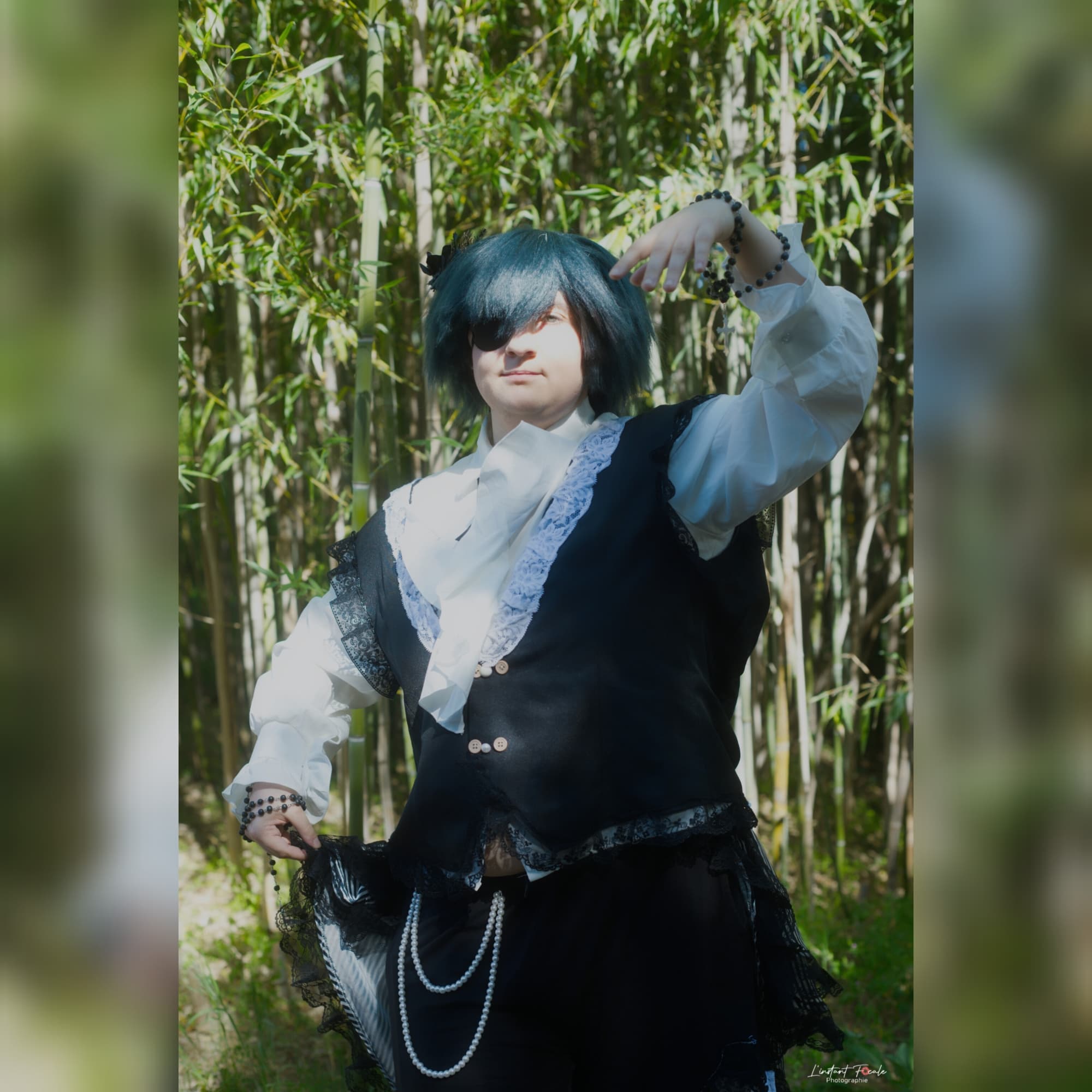 Monochrome no kiss e - Black Butler cosplay photoshoot cover