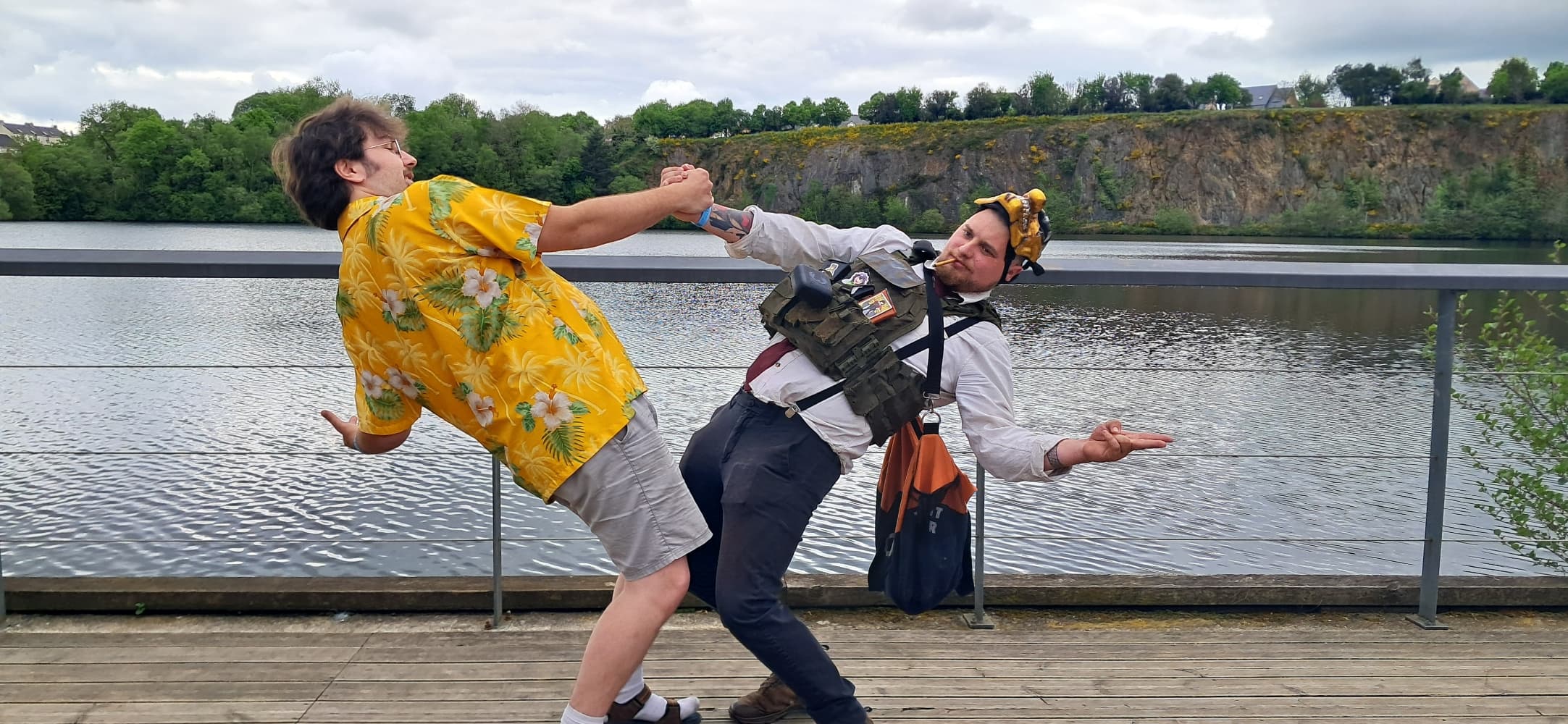 Wolf (golden mask) - Photo 26