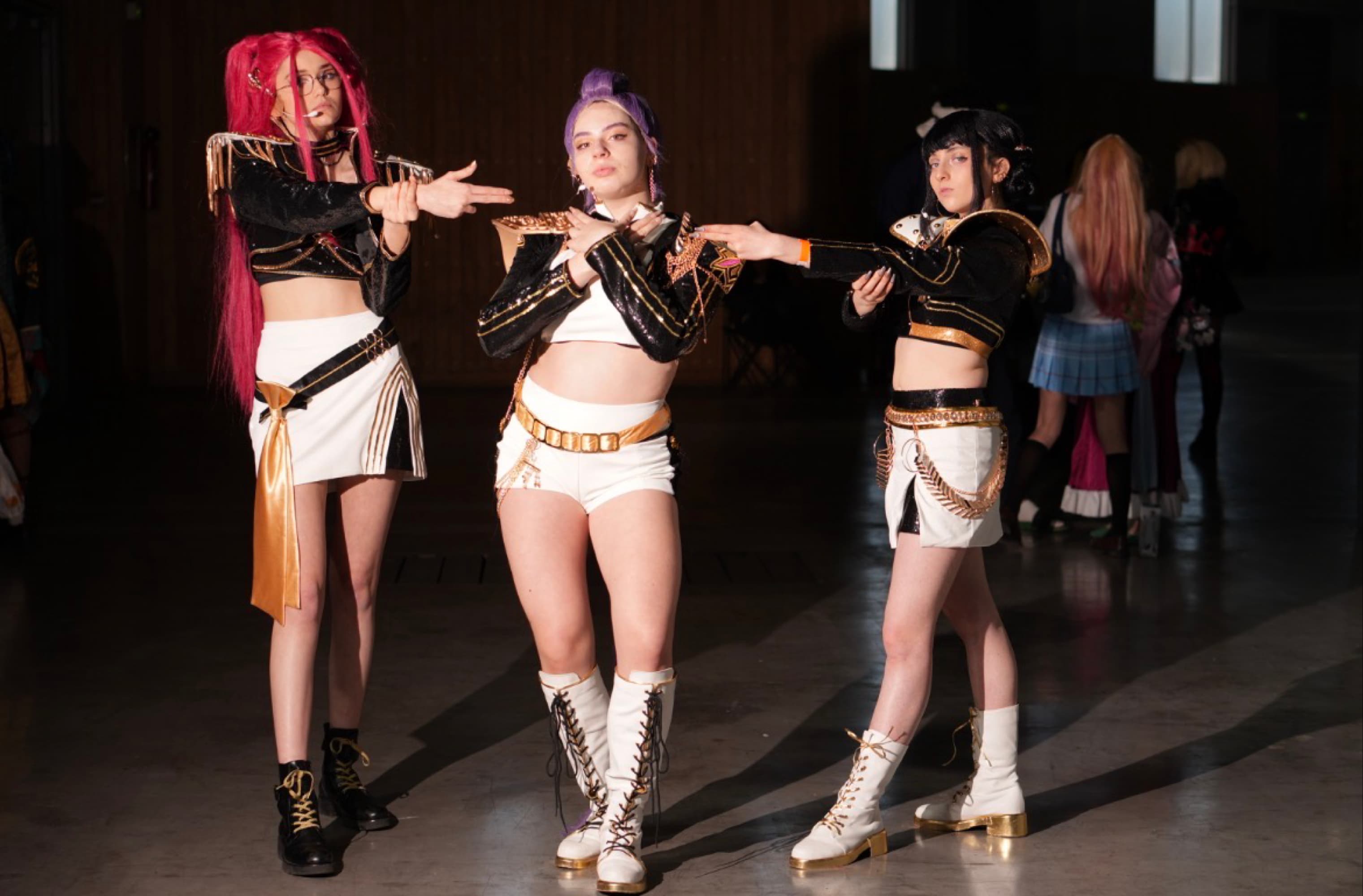 Zoey & Huntrix  - Photo 15