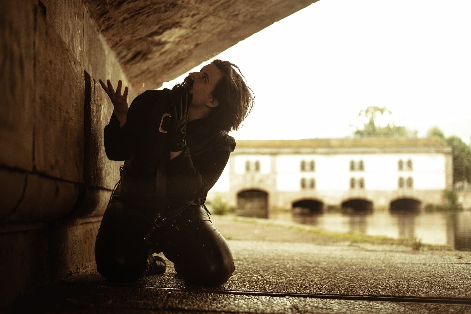 Izzy hand  - Photo 5