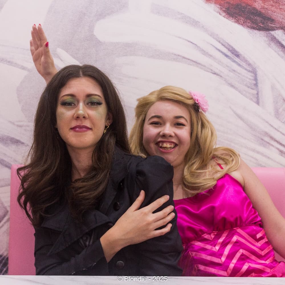 Elphaba & Glinda - Photo 20