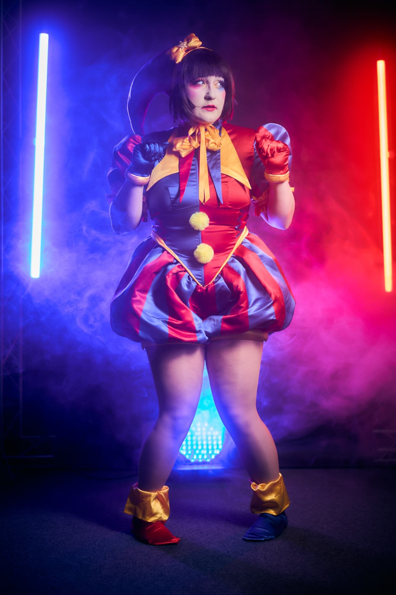 Pomni Photoshoot - Photo 6