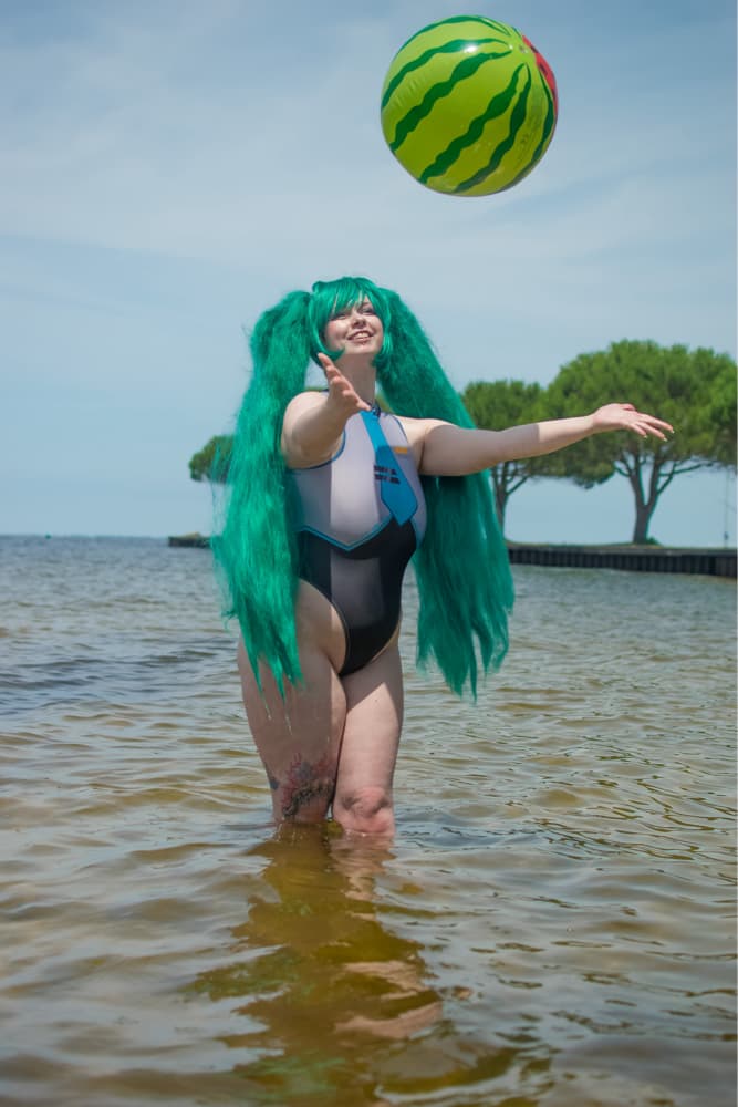 Miku - PsychosBeach - Photo 1
