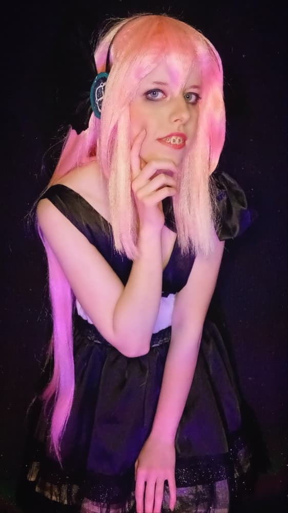 Megurine Luka Magnet - Photo 1