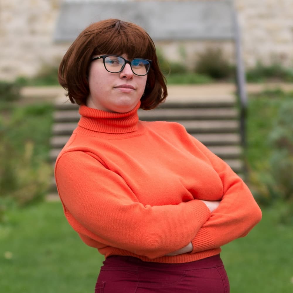 Vera - Identity V cosplay photoshoot cover