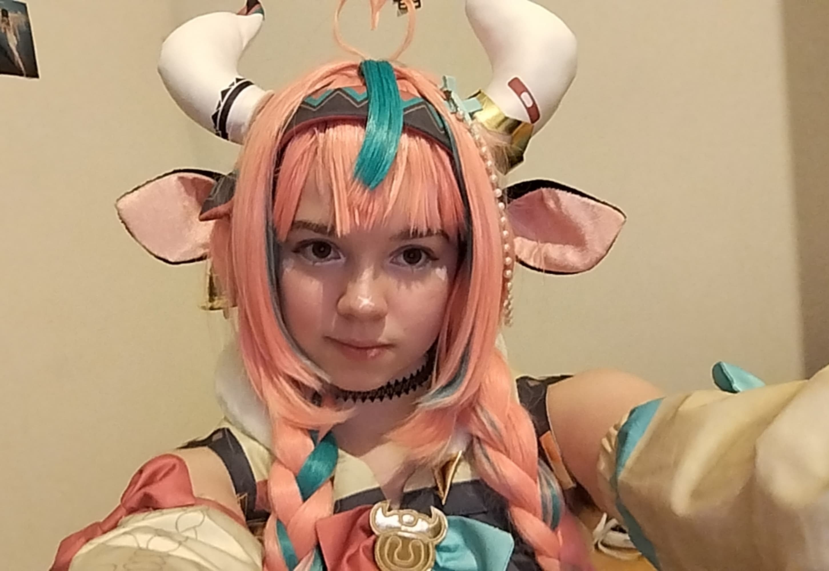 Varesa ⚡🩷🍔 - Photo 3