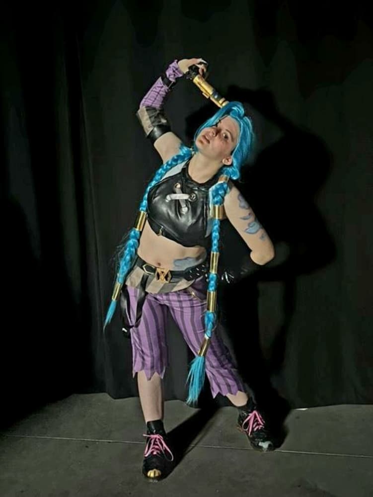 Jinx - Photo 1