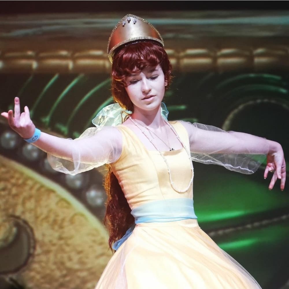 Anastasia on stage - Photo 1