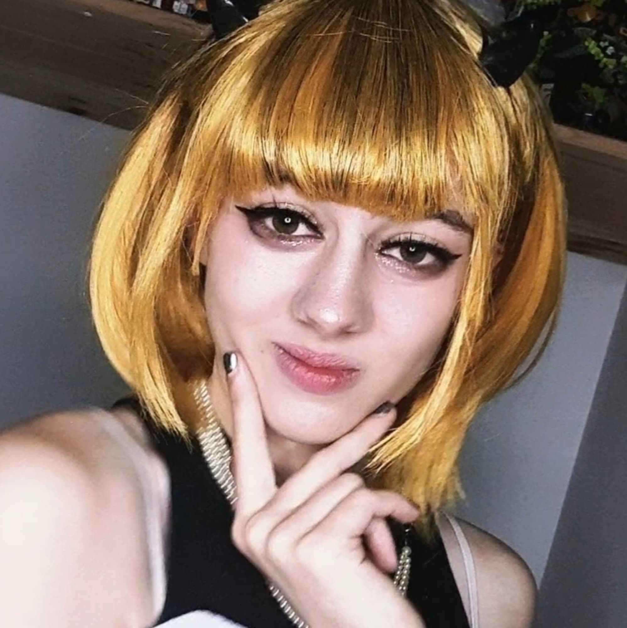 Mem-cho s1 - Oshi no Ko cosplay photoshoot cover