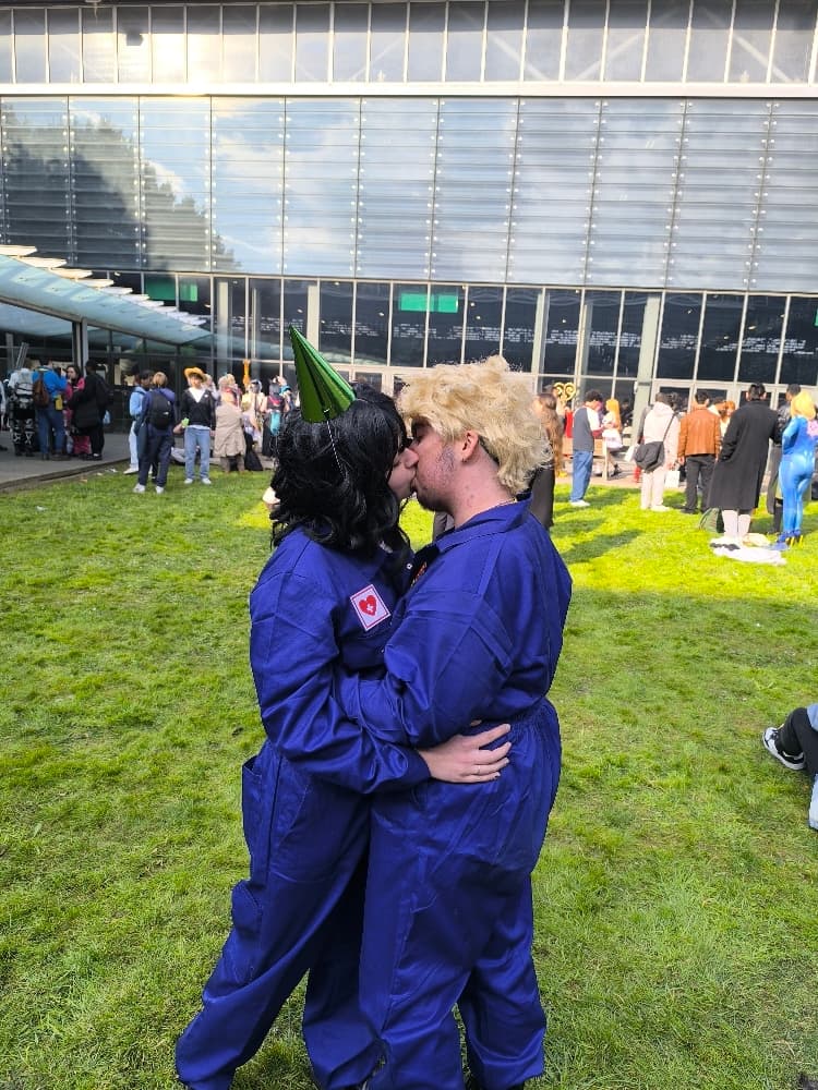 Mouthwashing PM - Photo 40