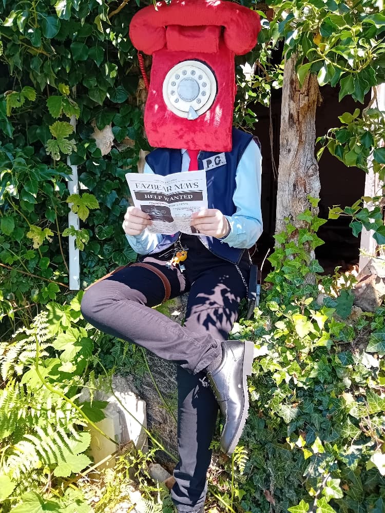 Phone guy - Photo 23