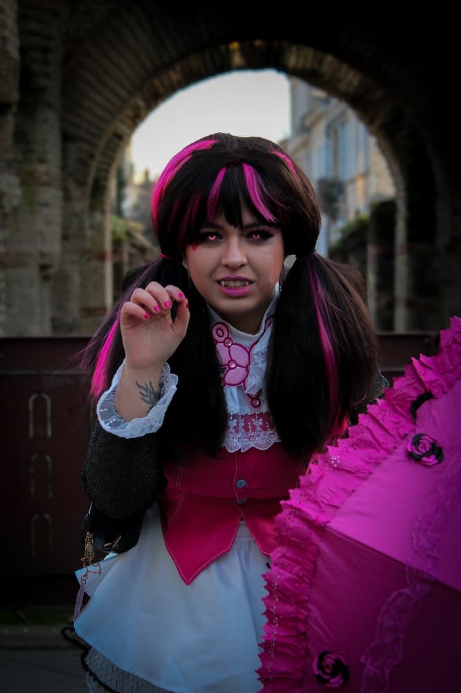 Draculaura - shooting 1 - Photo 12