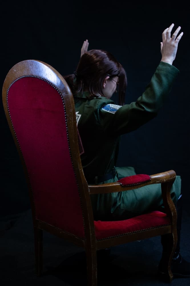 Hange Zoe  - Photo 3