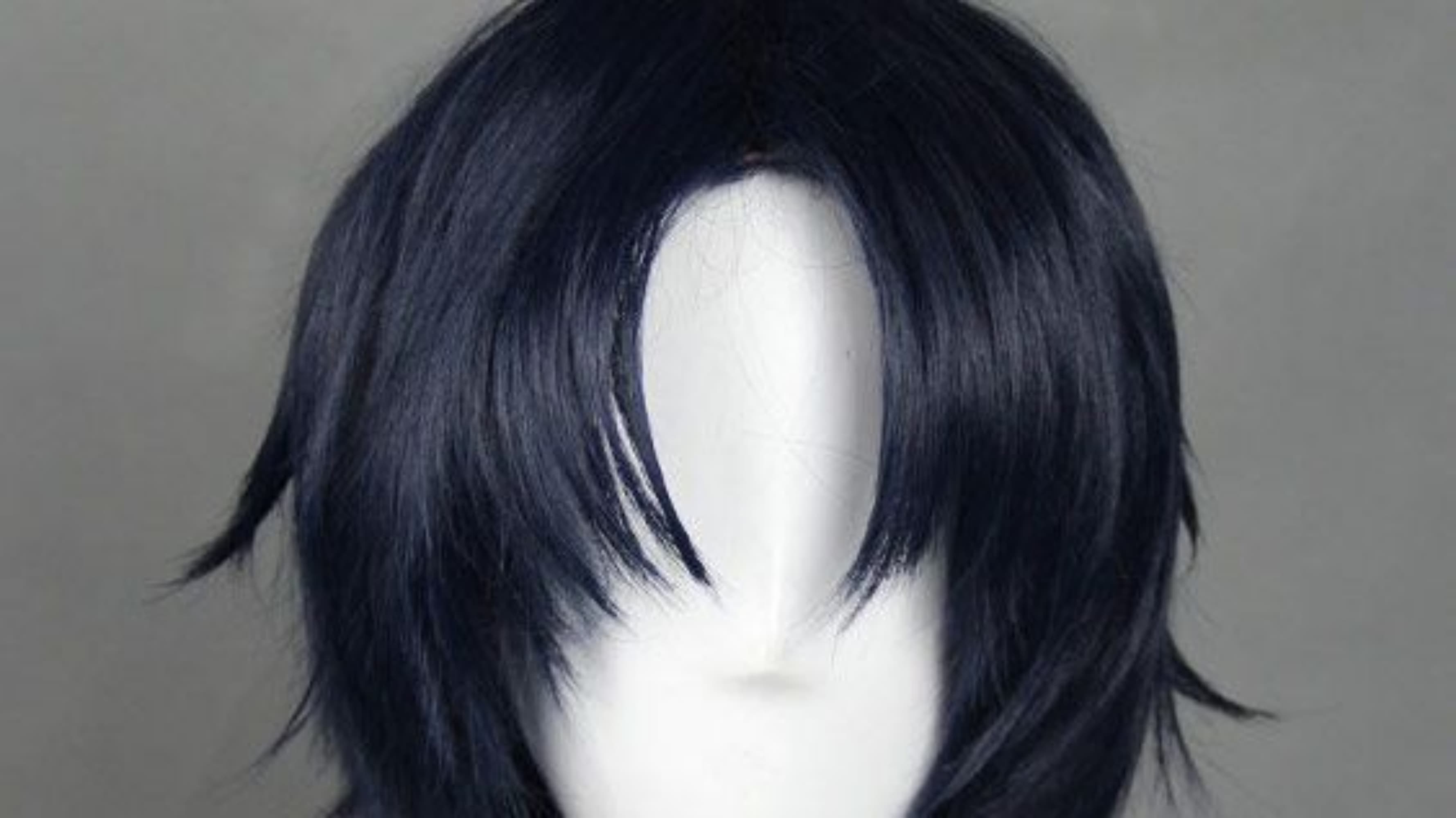 How to handle a wig