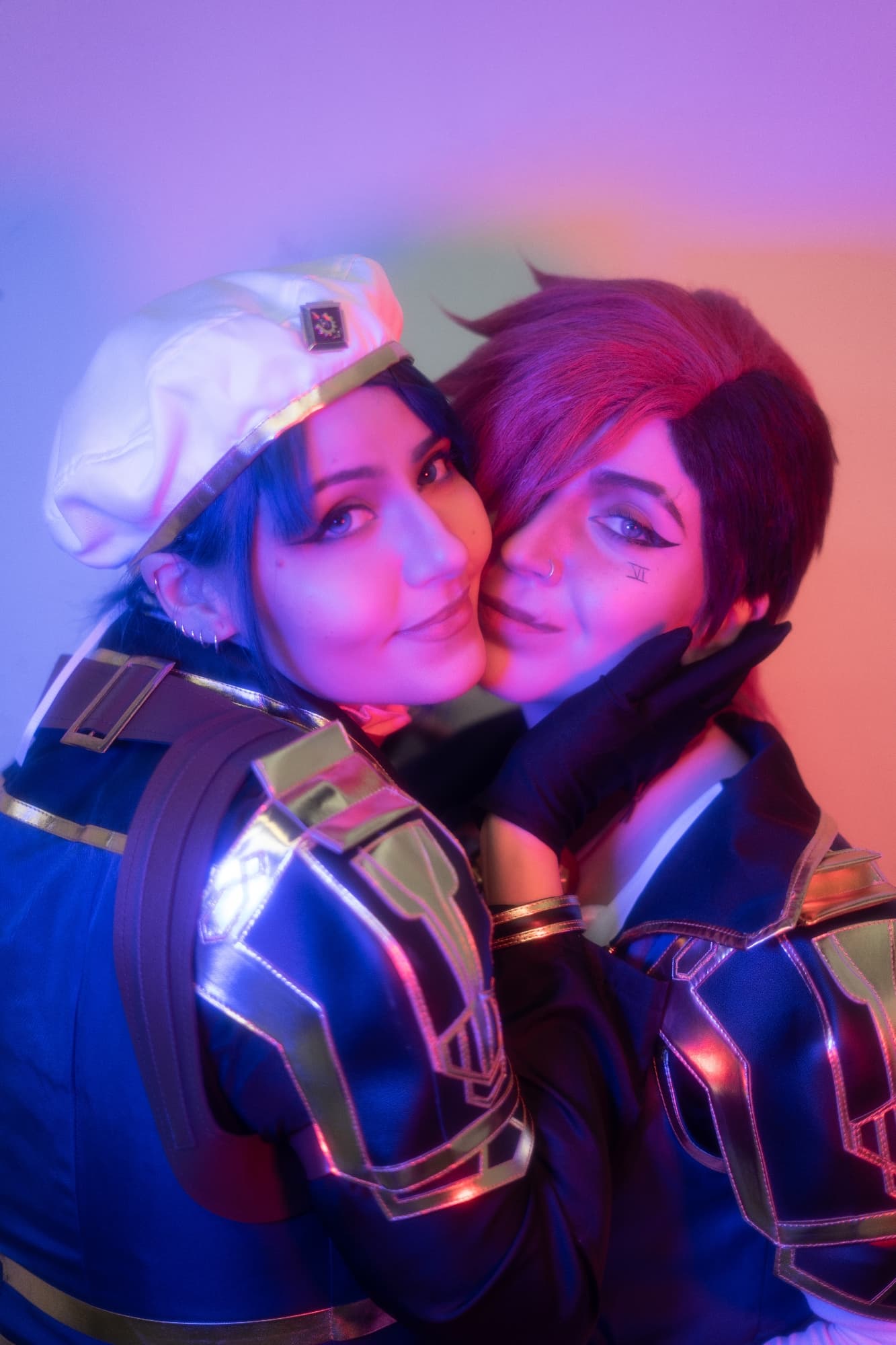 Vi & Caitlyn - Photo 2