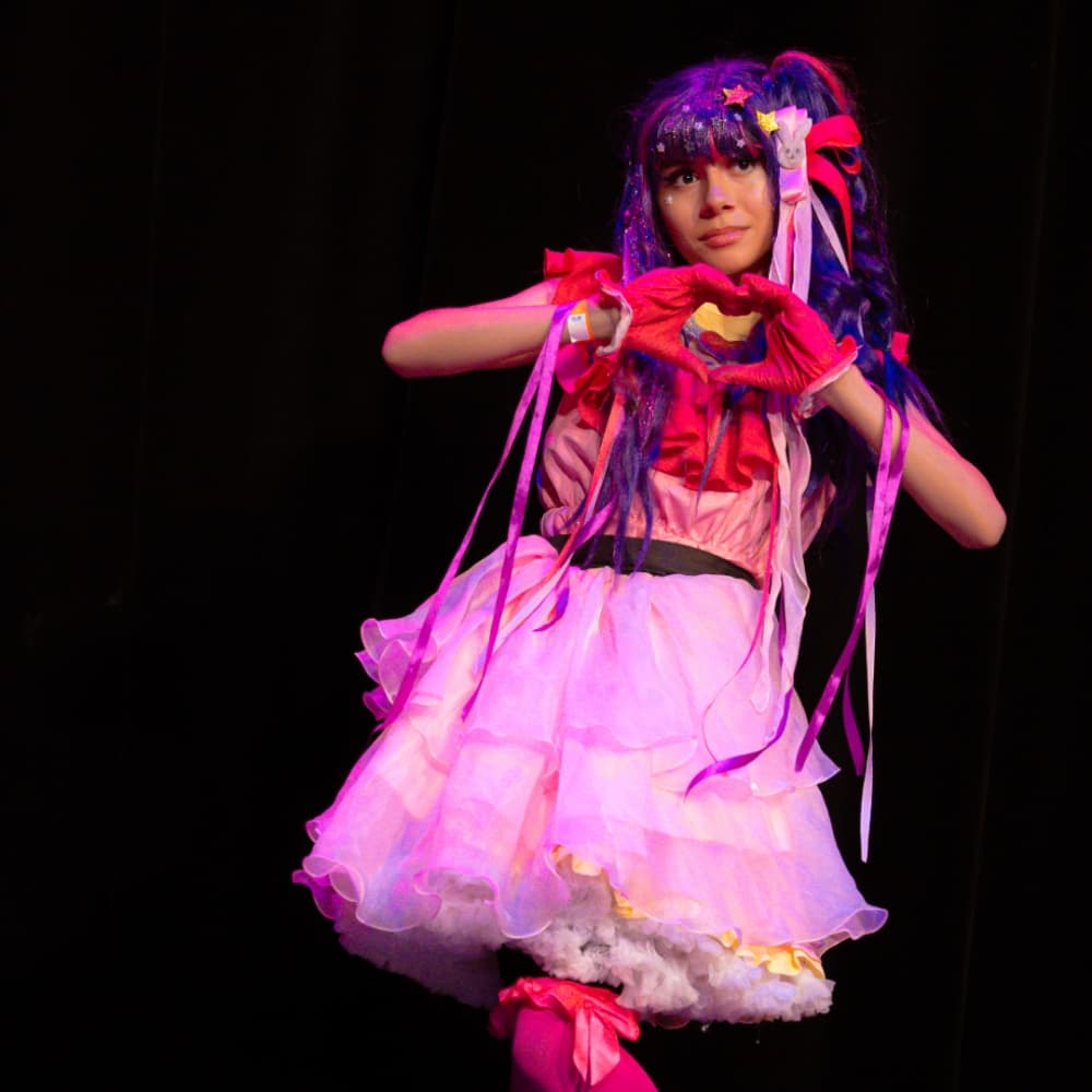 Ai Hoshino  - Oshi no Ko cosplay photoshoot cover