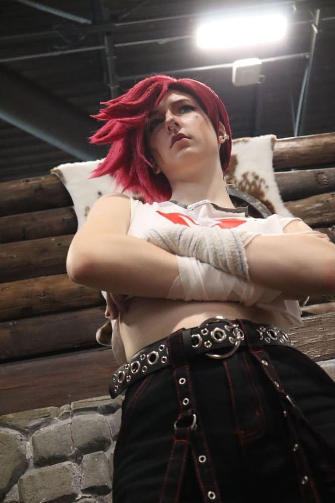 Vi (Arcane) - Photo 4