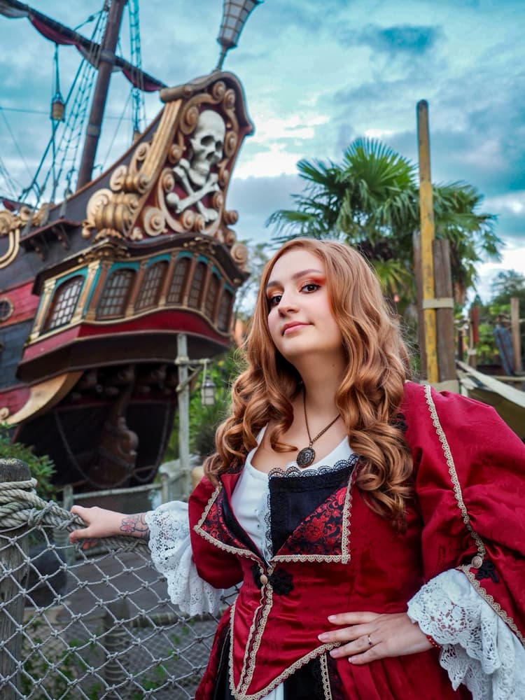 Elisabeth Swann - Photo 6