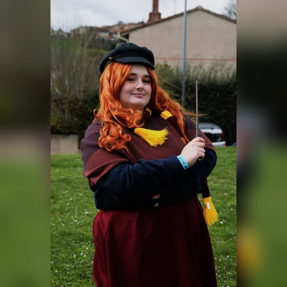 Lily Evans - Photo 6