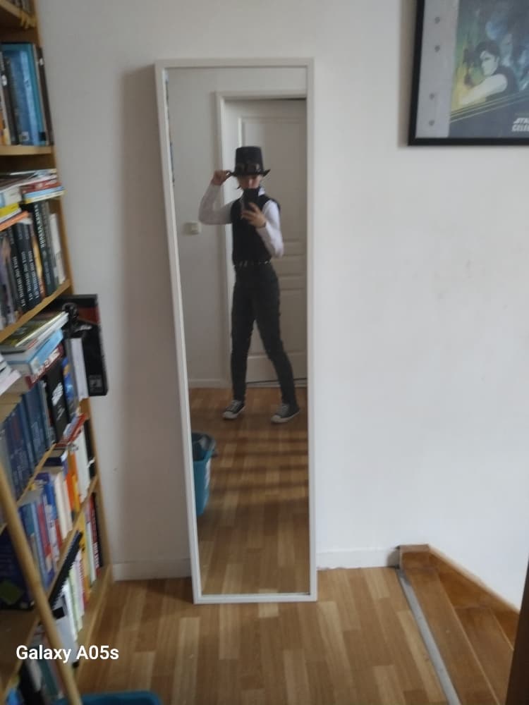 OC Lucia Woods - Photo 8