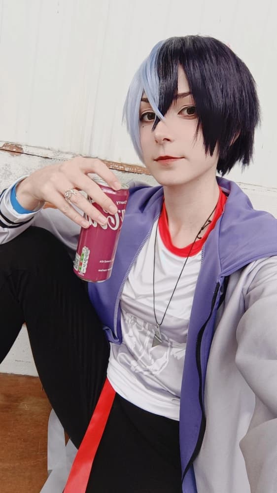 Toya Aoyagi  - Photo 2