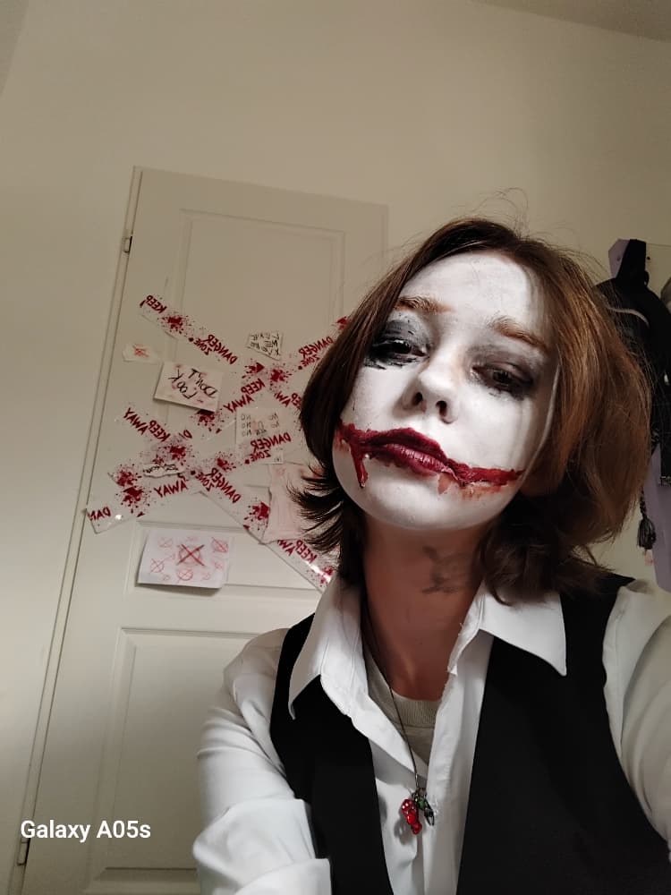 OC Lucia Woods - Photo 18