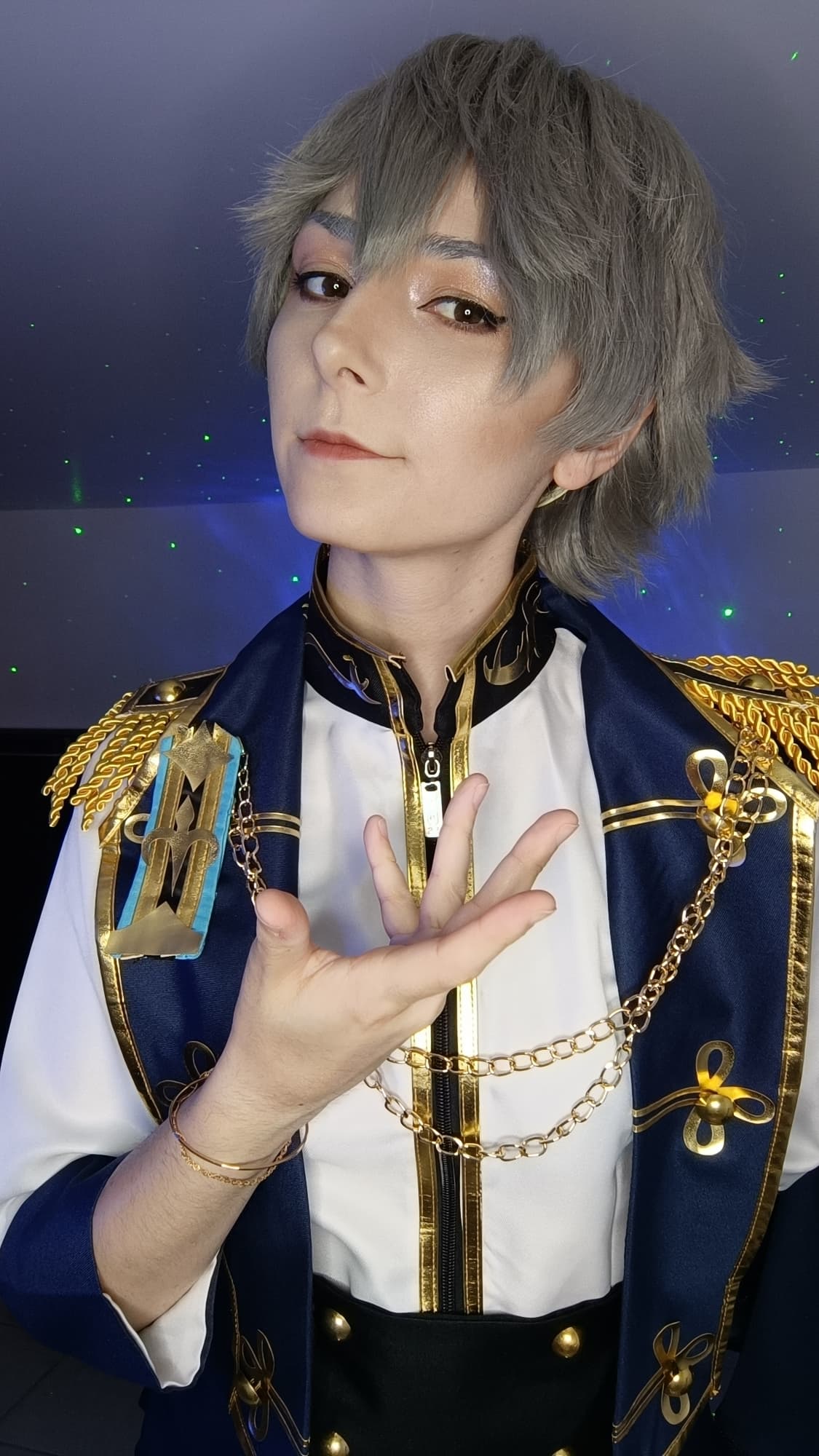 Izumi Sena - Photo 2