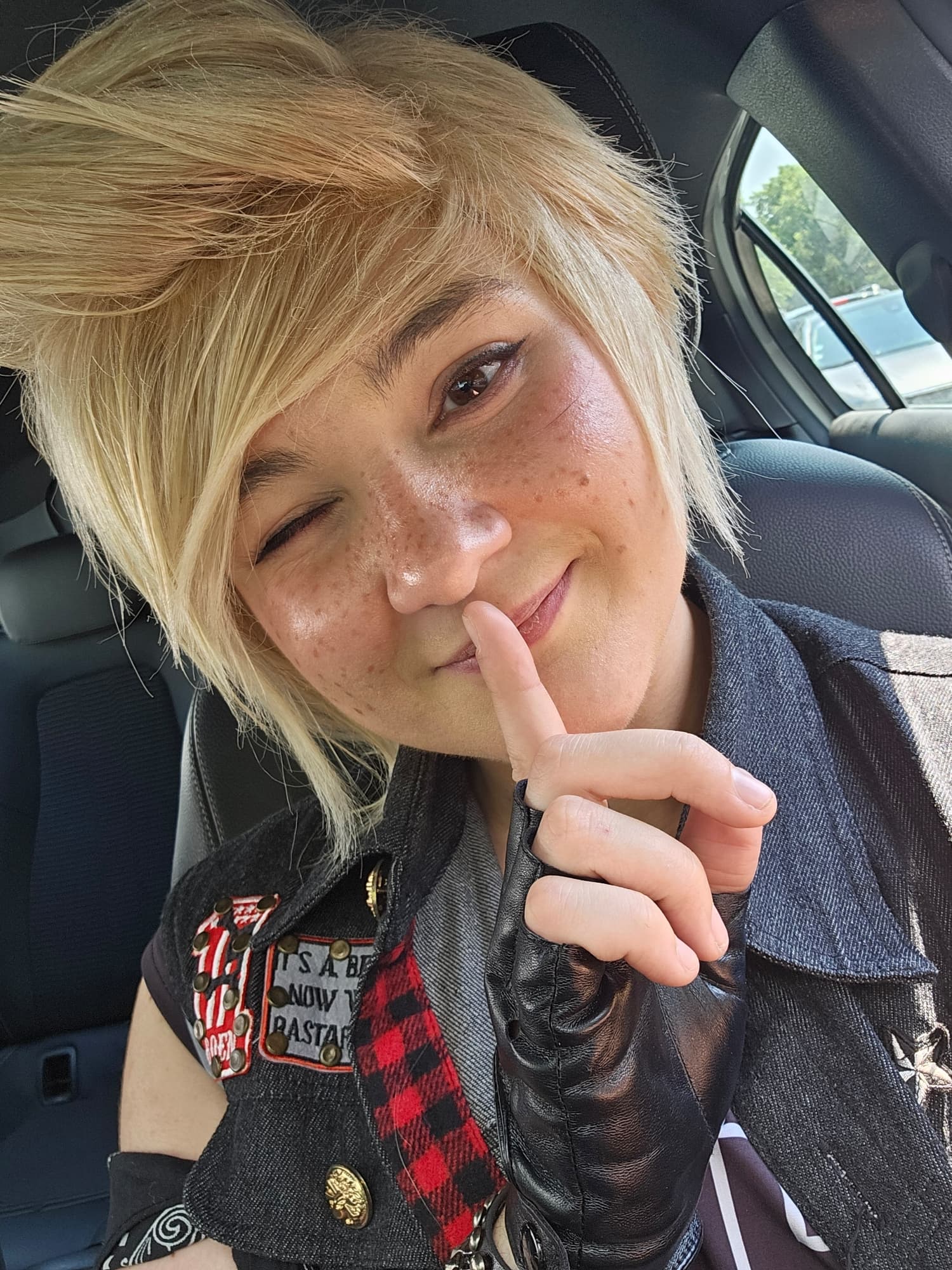 Prompto - Photo 1
