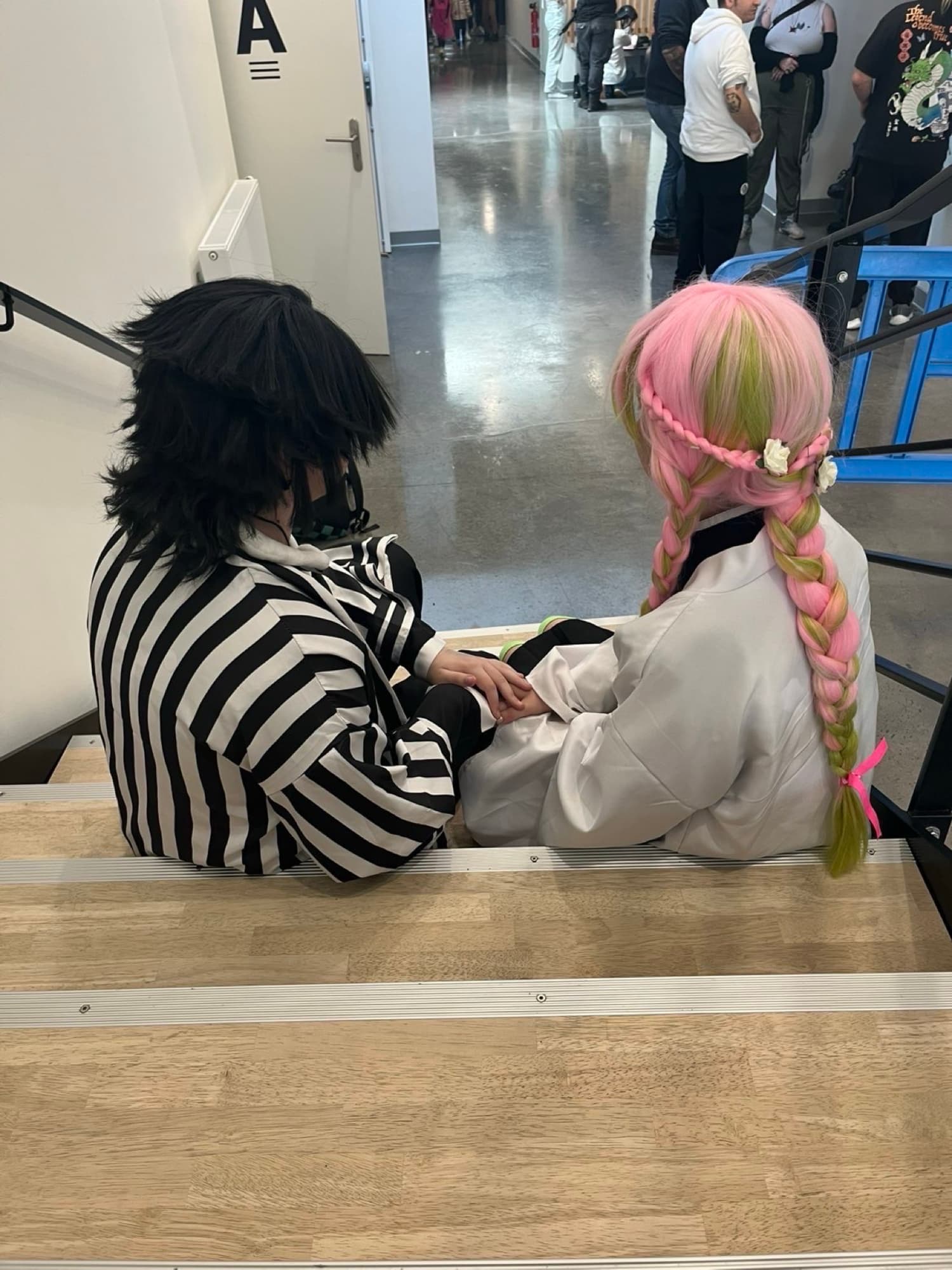 Mitsuri, Obanai  - Photo 8