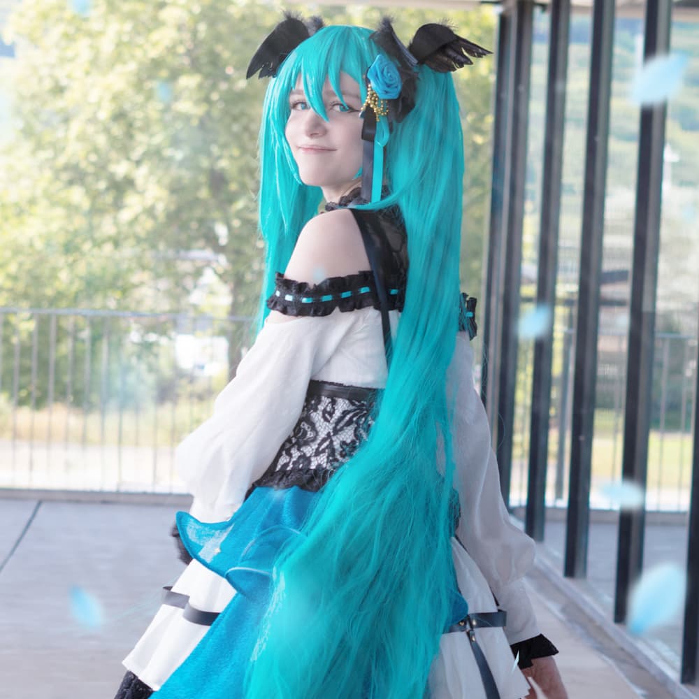 Miku Chika 09/24 - Photo 6