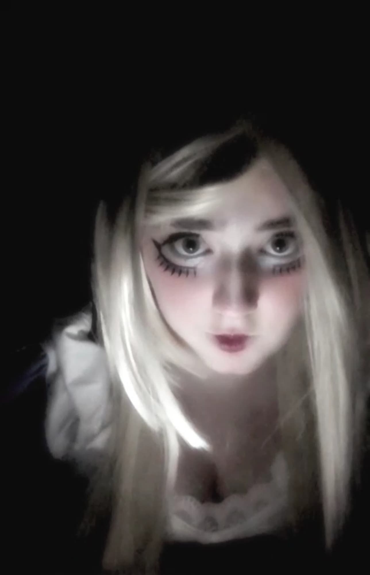 Alice - Photo 3